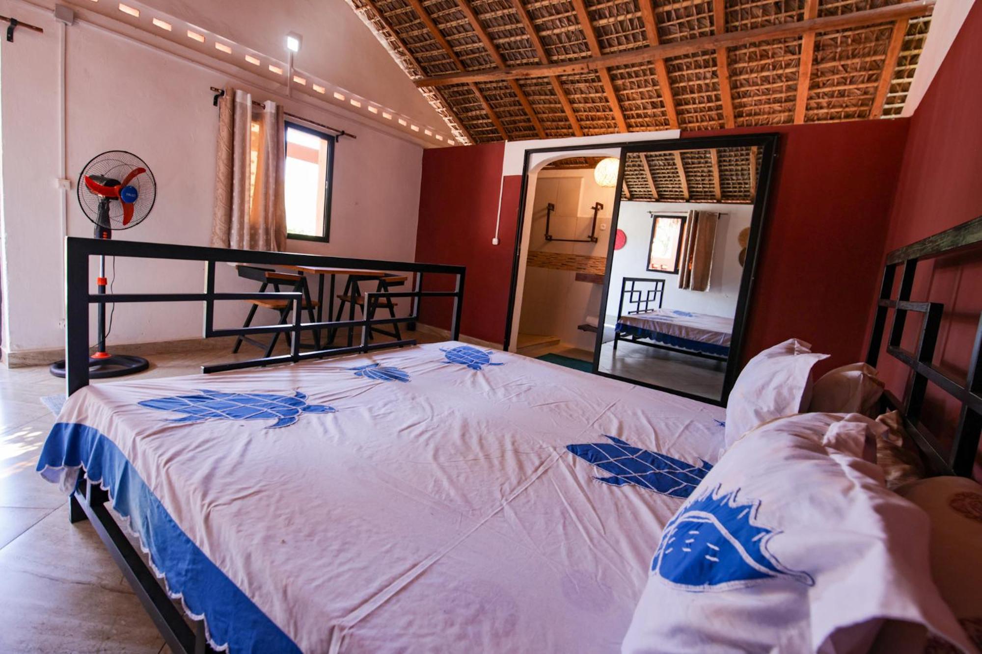 Hotel Le Jardin Des Delices à Mahajanga Extérieur photo